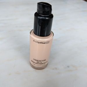 MAC Studio Fix Fluid Foundation